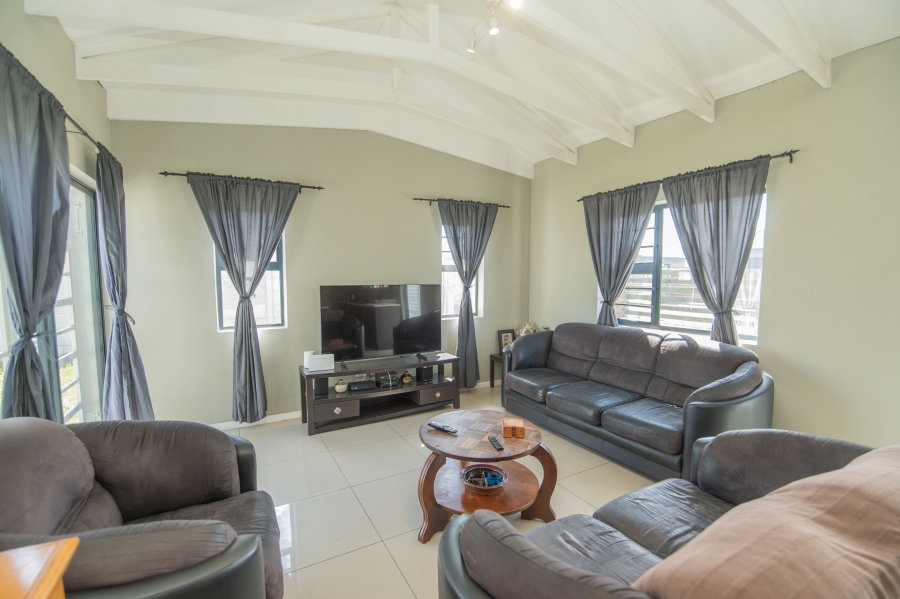 3 Bedroom Property for Sale in Fairview Eastern Cape